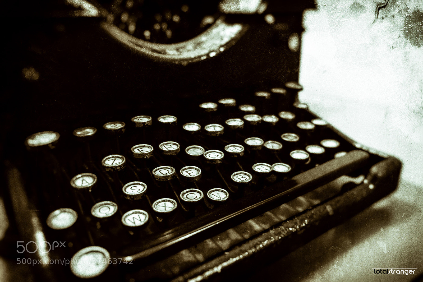 Fujifilm X-E1 sample photo. Azertghjk... photography