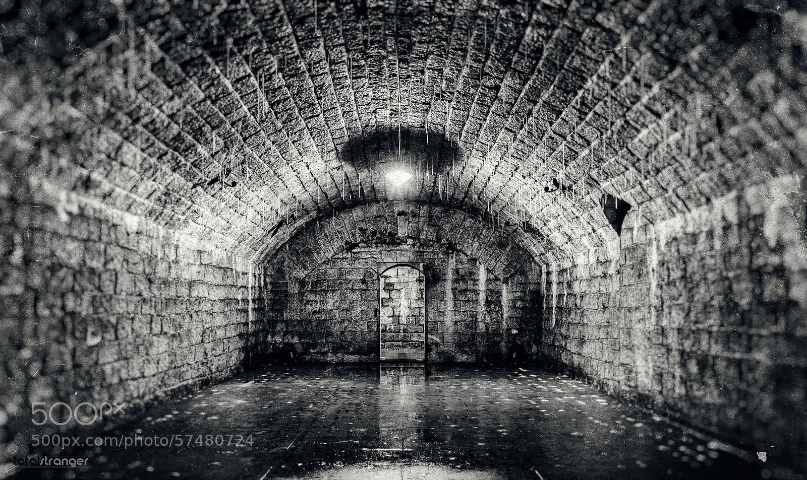 Fujifilm X-E1 sample photo. Underground photography