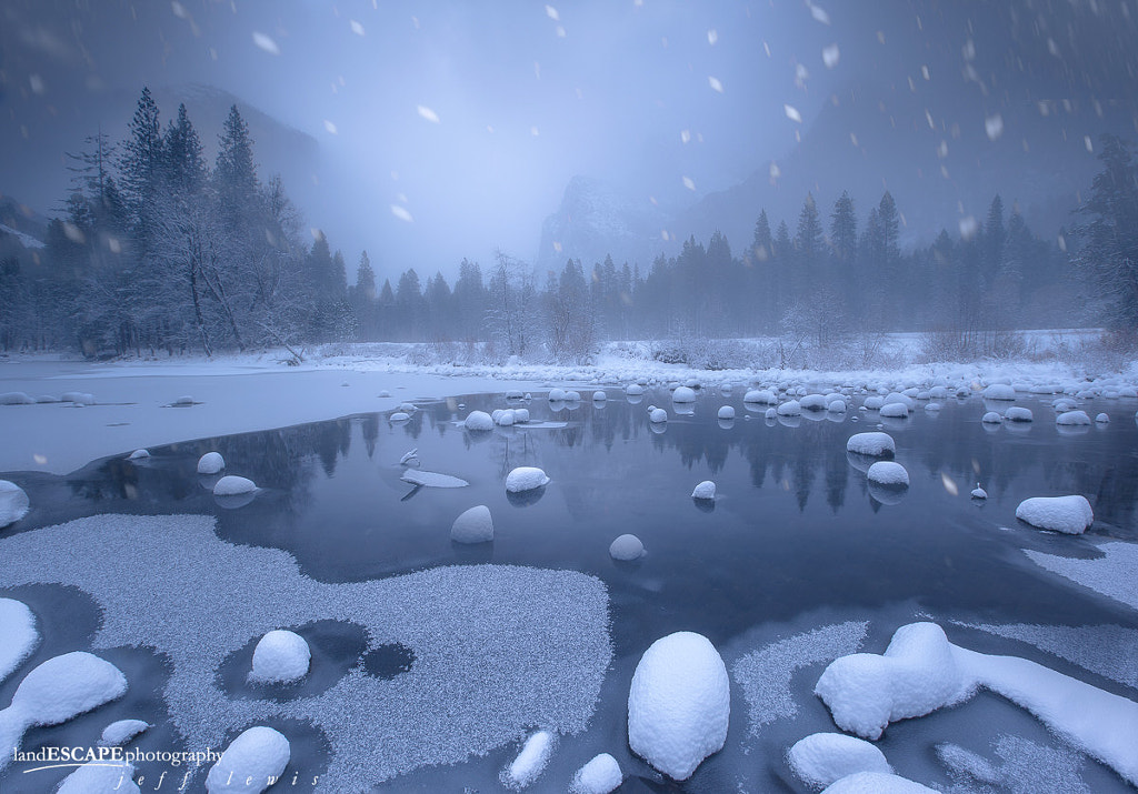 Snow Globe by Jeff Lewis on 500px.com