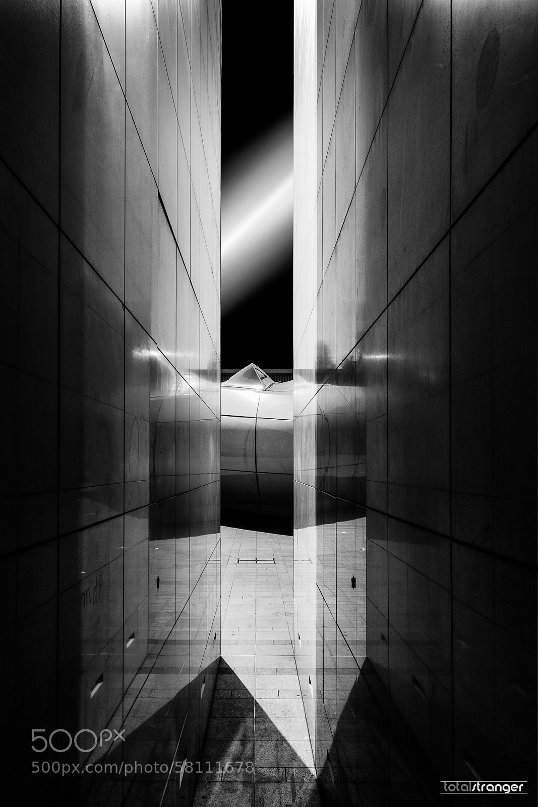 Fujifilm X-E1 sample photo. Ufo photography