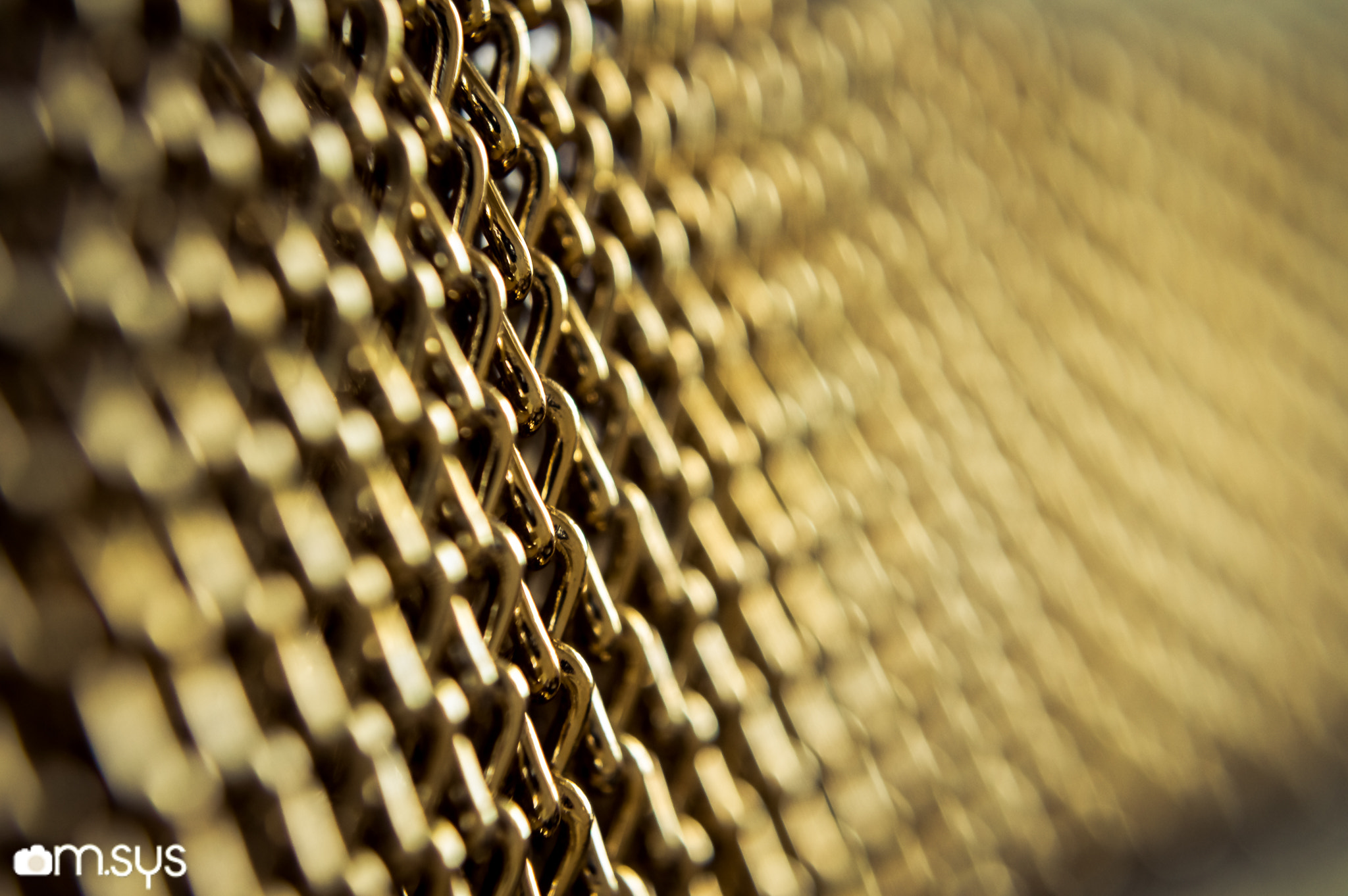 A Mesh Gold