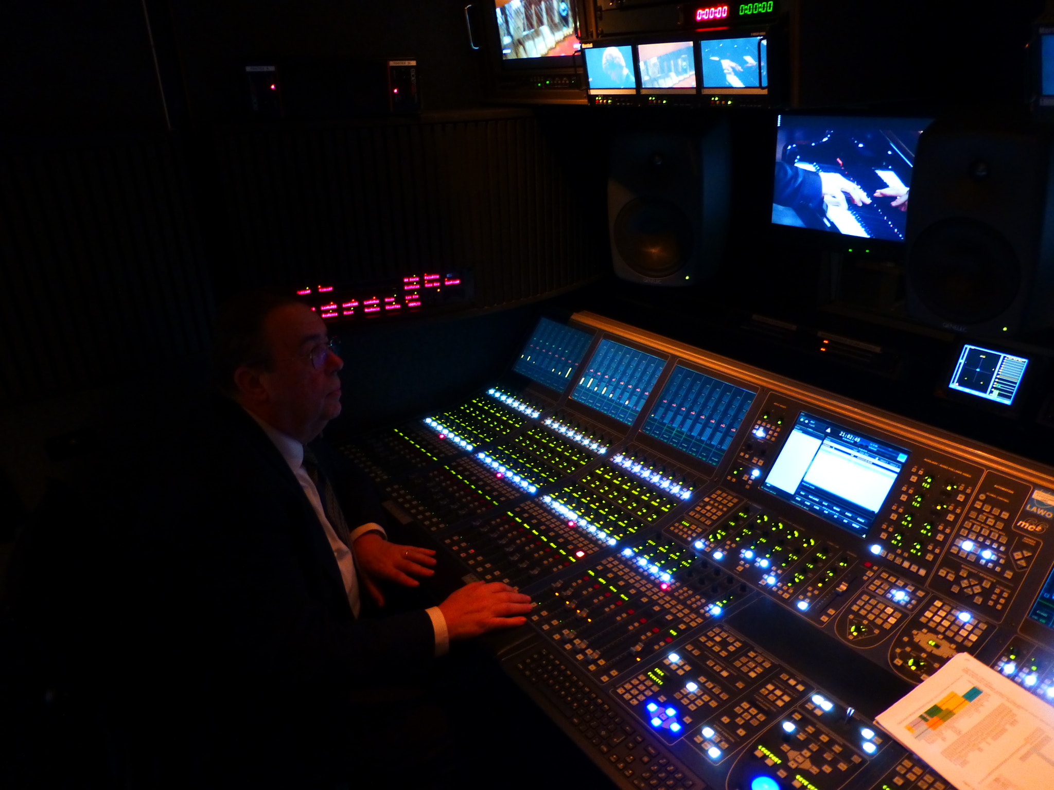 v2?sig=c59f5fa1821dc9ebd1bb69f78a6d9e2e0bf19903886cacb547813a1634cc7092