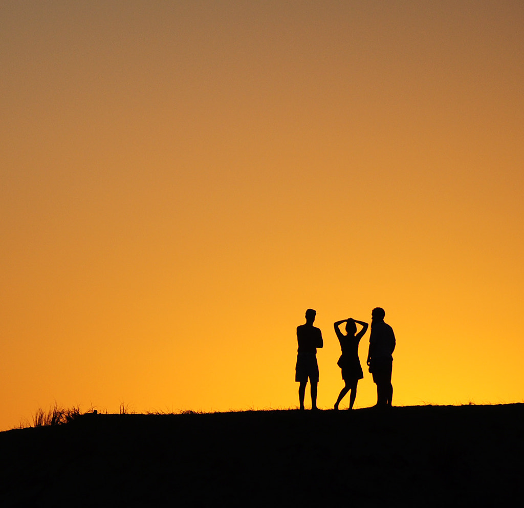 Silhouettes at dusk by Marquicio Pagola on 500px.com