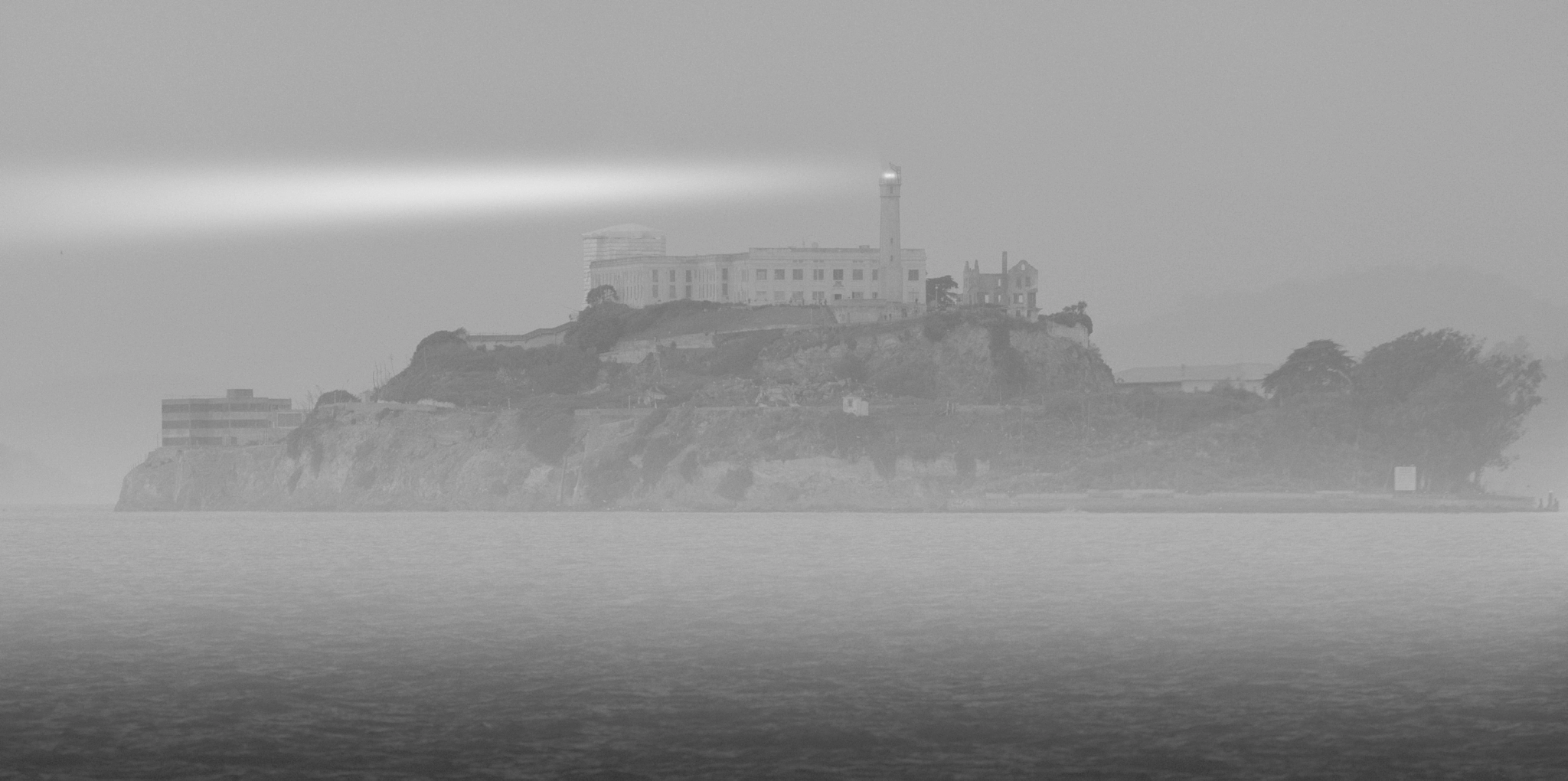 Resultado de imagen para alcatraz with fog