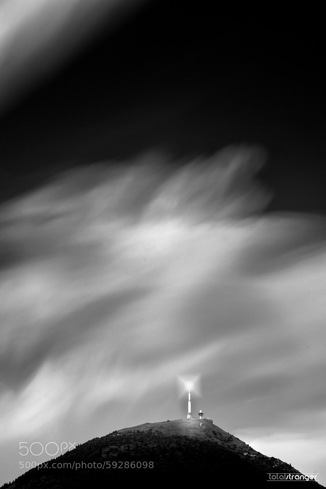 Fujifilm X-E1 sample photo. Tower photography