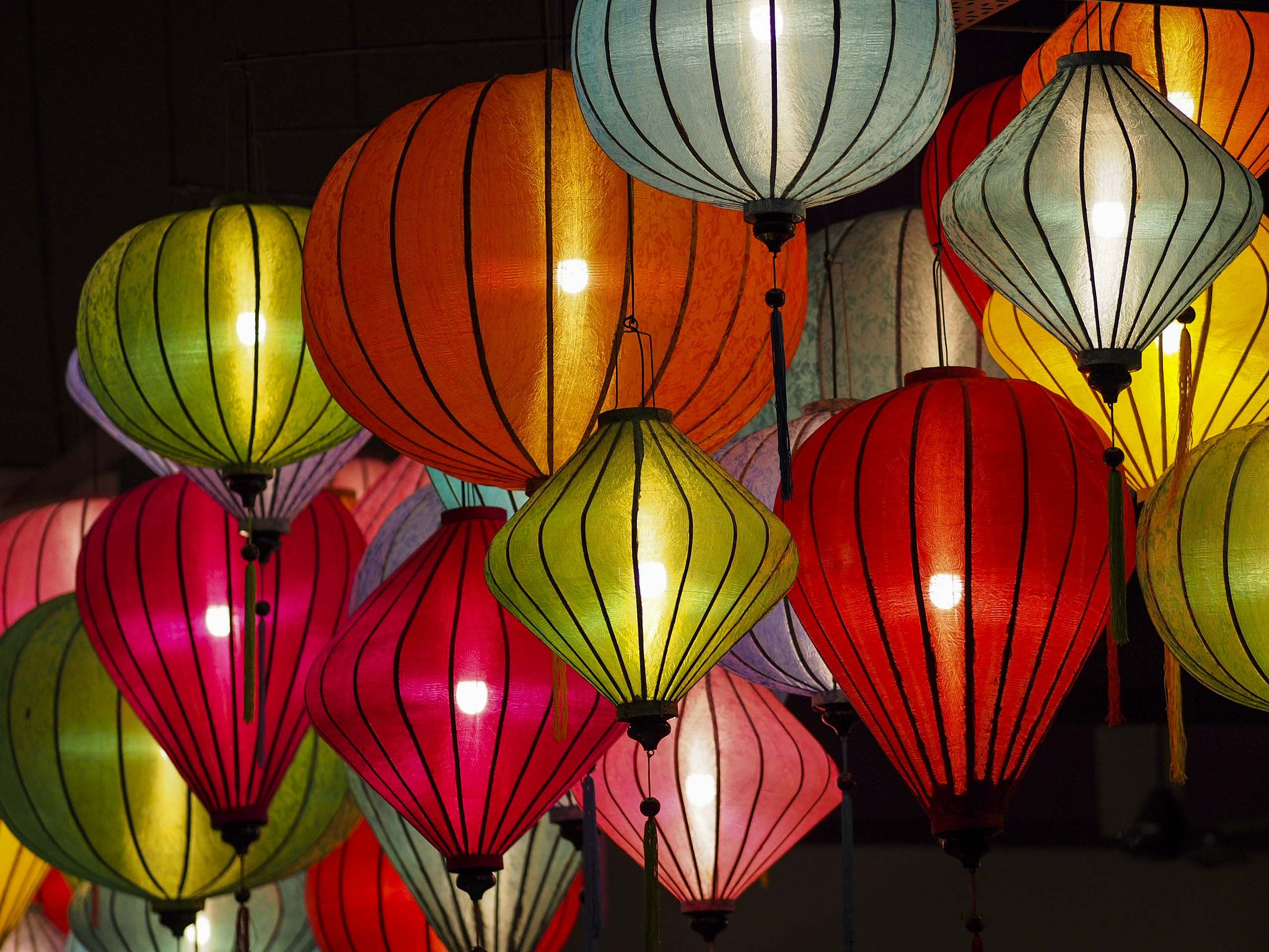 Vietnamese Lanterns by Anthony W. S. Soo / 500px