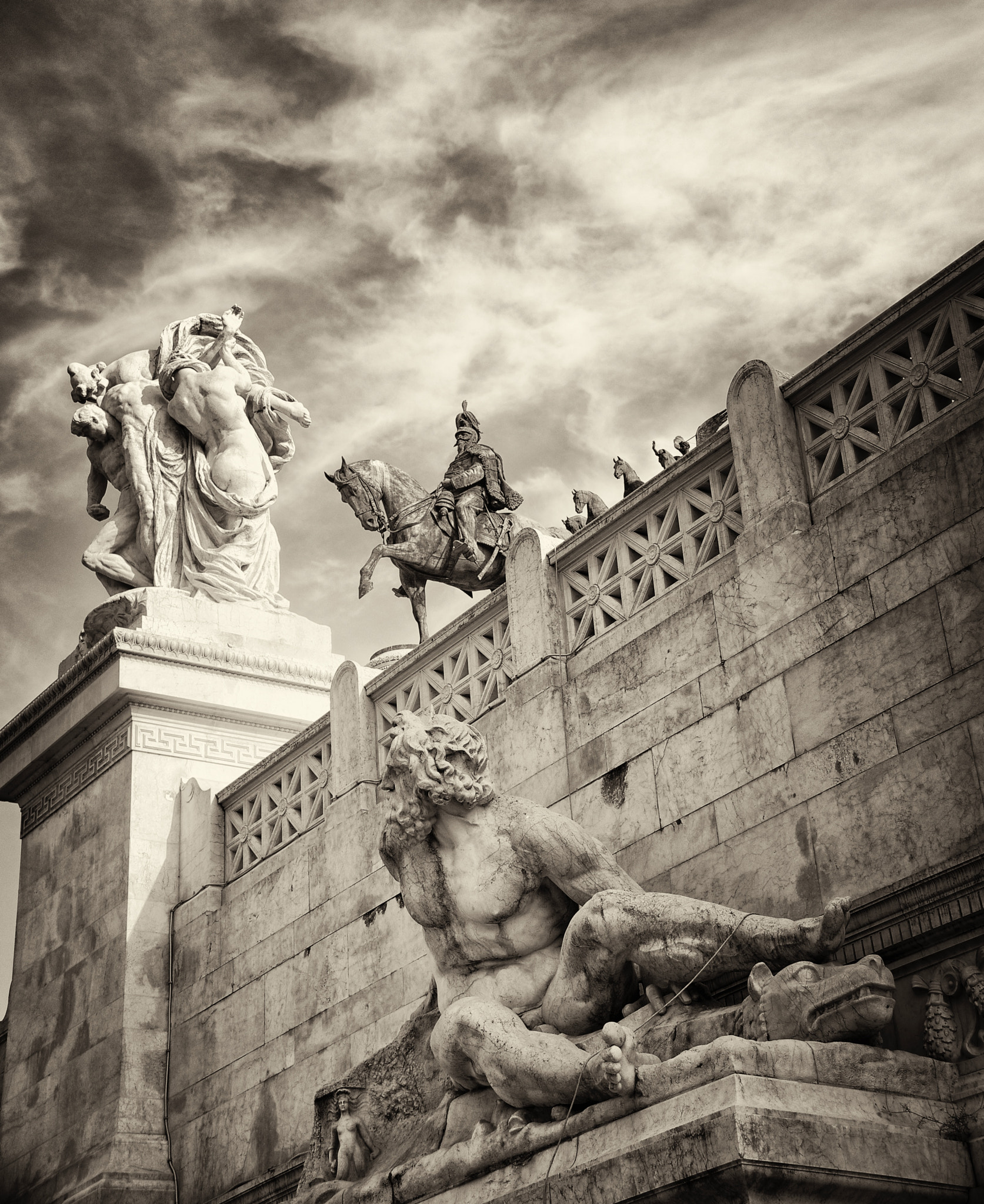 Estatuas Plaza Venecia