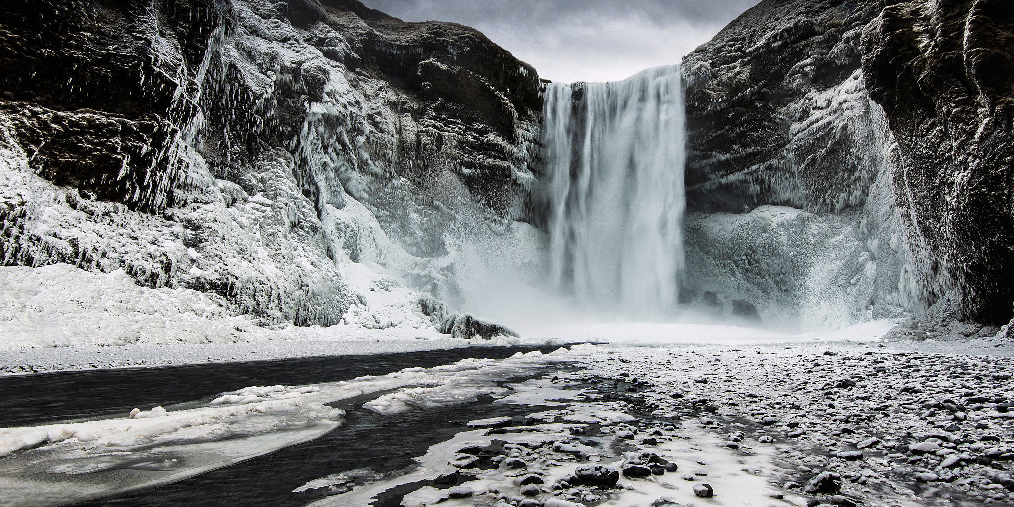 Freezing Skogafoss