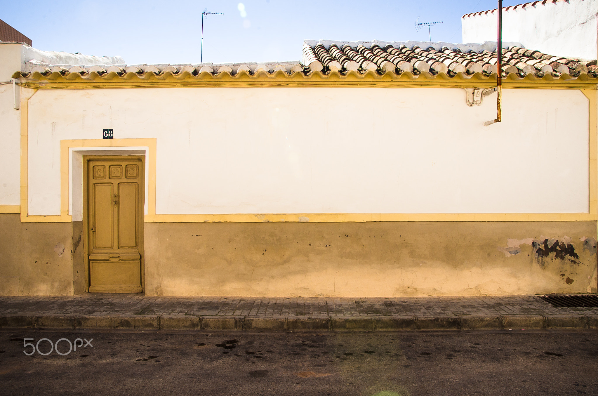 C/ Hidalgo, nº 68. Tomelloso. La Mancha, Spain.