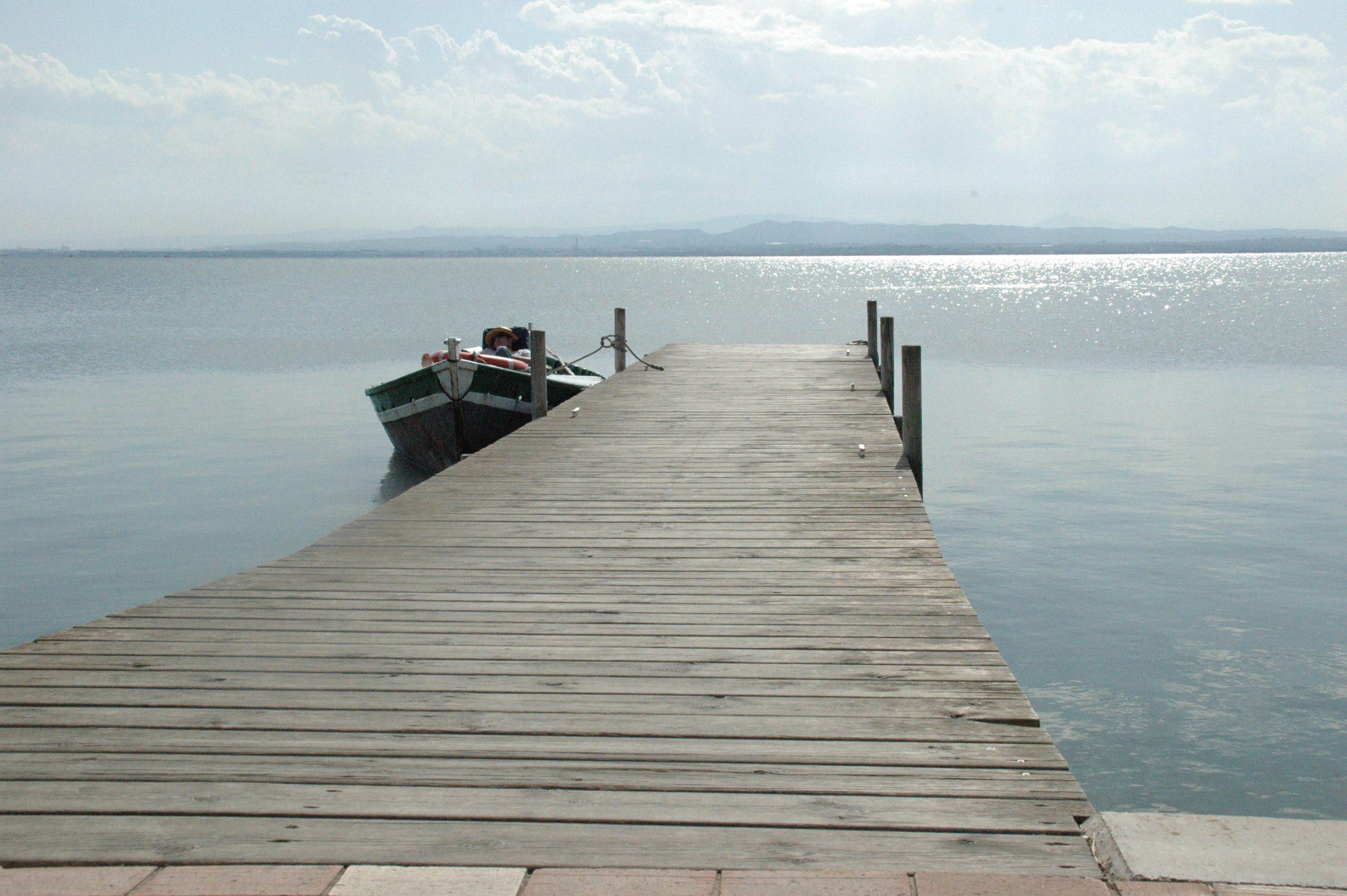Nikon D70 sample photo. Path photography