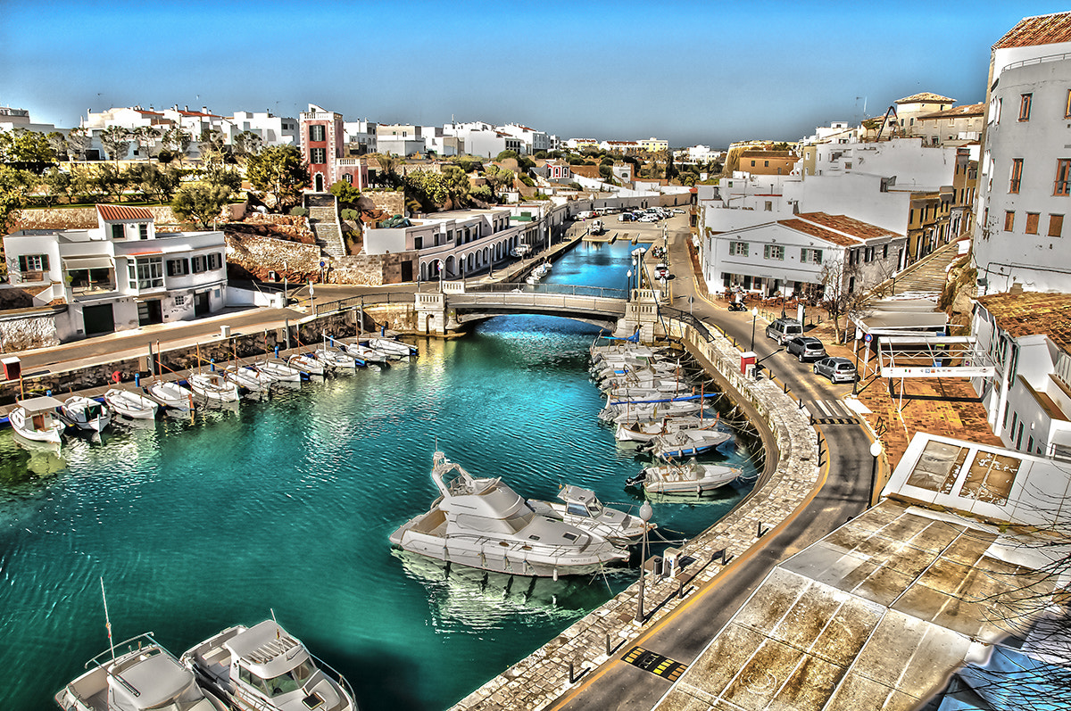 Puerto de Ciutadella de Menorca al atardecer, plan ideal durante el Open Menorca 2026