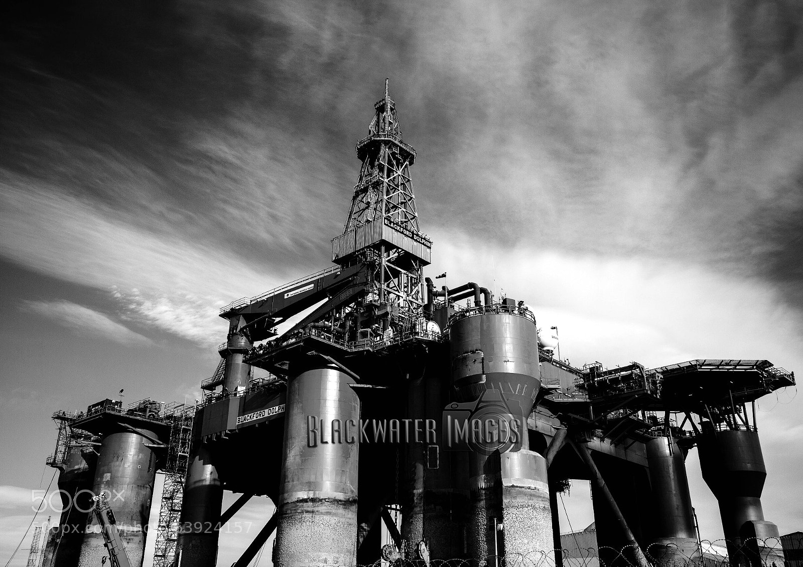 Canon EOS 7D sample photo. Blackford dolphin oil rig photography