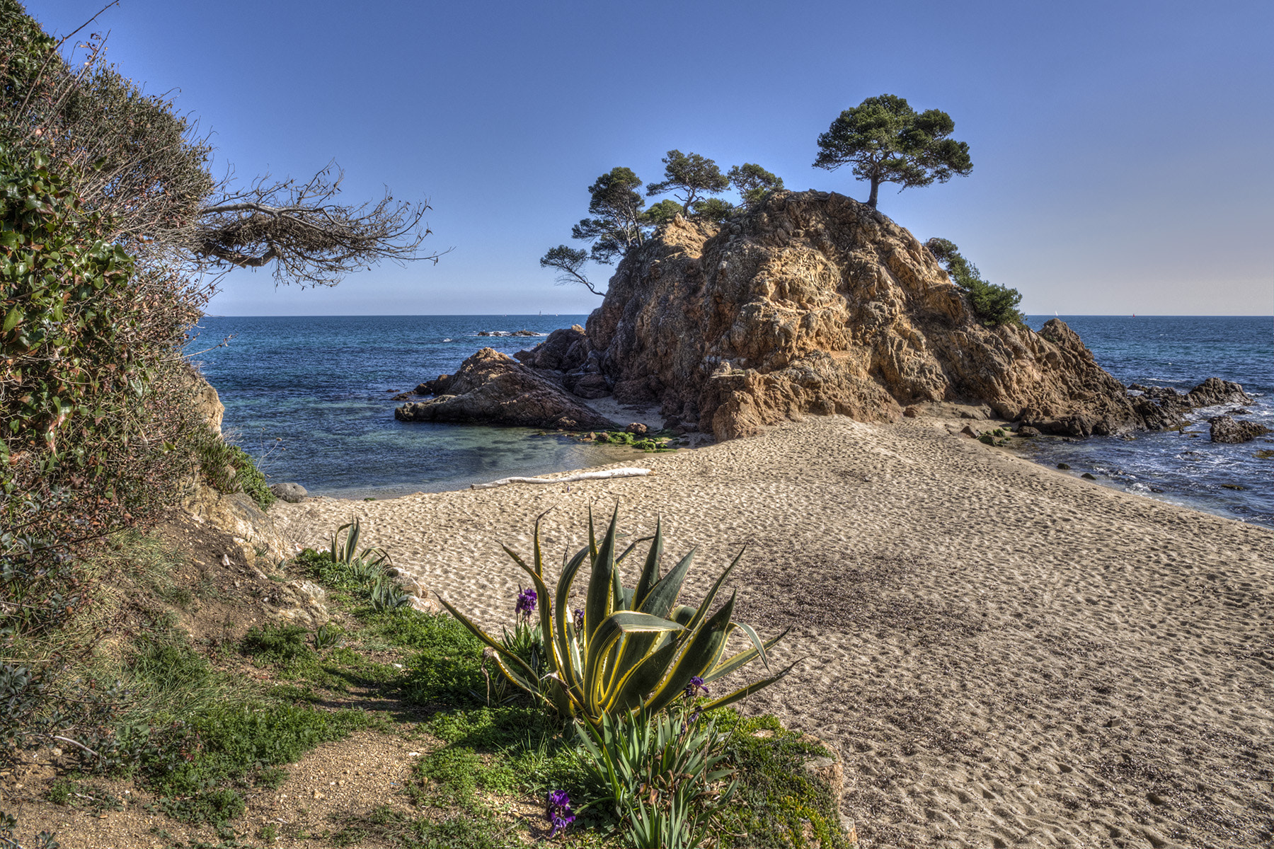 Olympus Zuiko Digital ED 12-60mm F2.8-4.0 SWD sample photo. Costa brava iv photography
