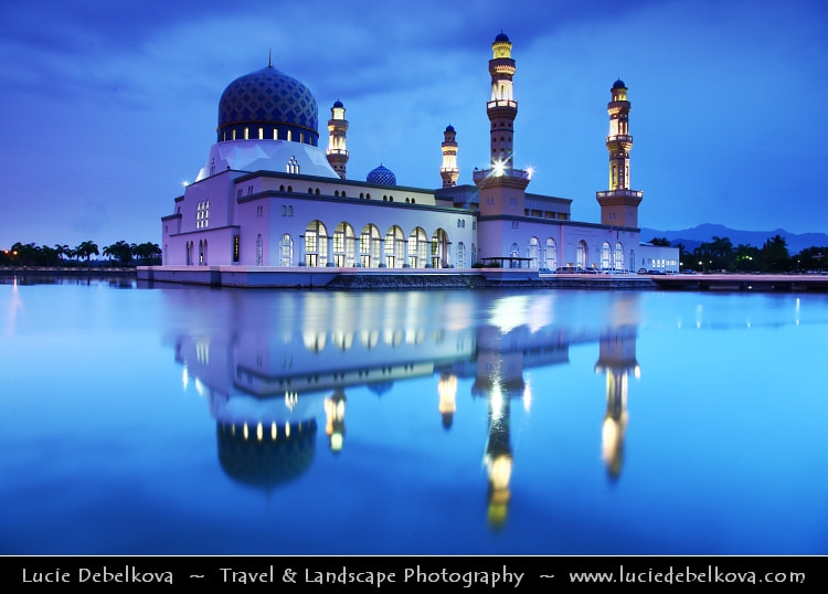 Malaysia - Borneo - Sabah - Kota Kinabalu - City Mosque at Dusk