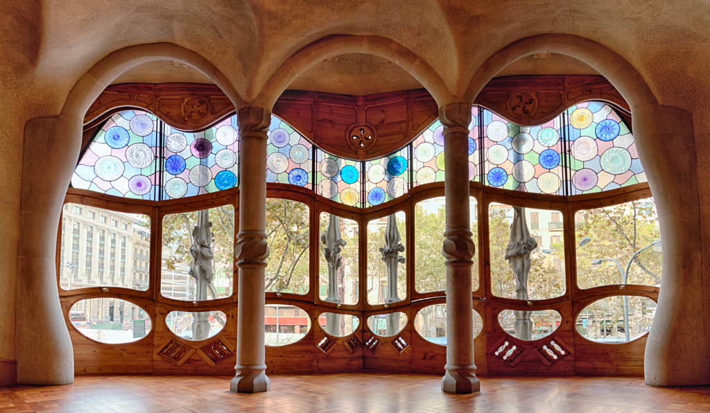 Casa Batllo by Viacheslav Savitskiy / 500px