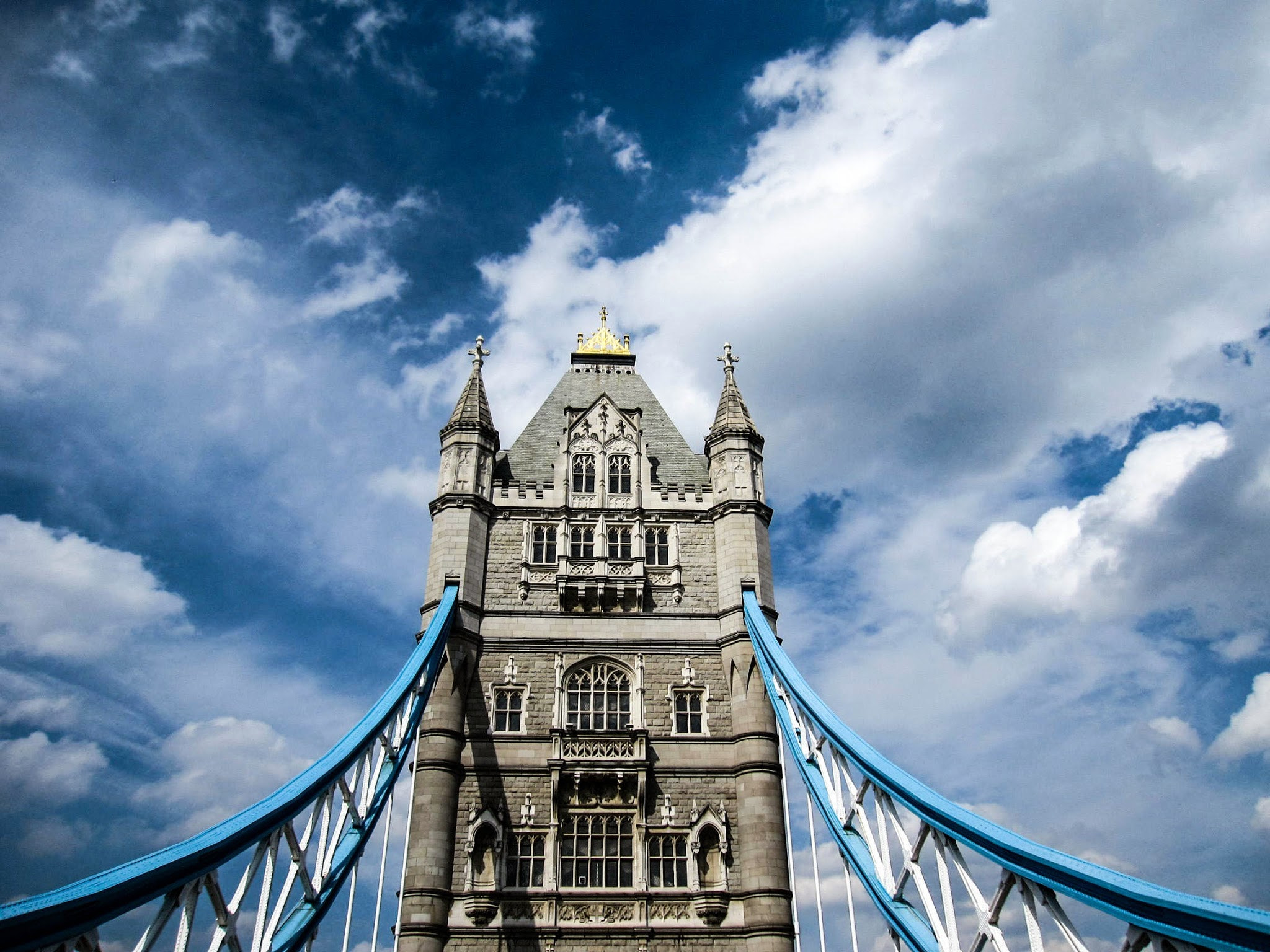 Canon PowerShot SD880 IS (Digital IXUS 870 IS / IXY Digital 920 IS) sample photo. London bridge photography