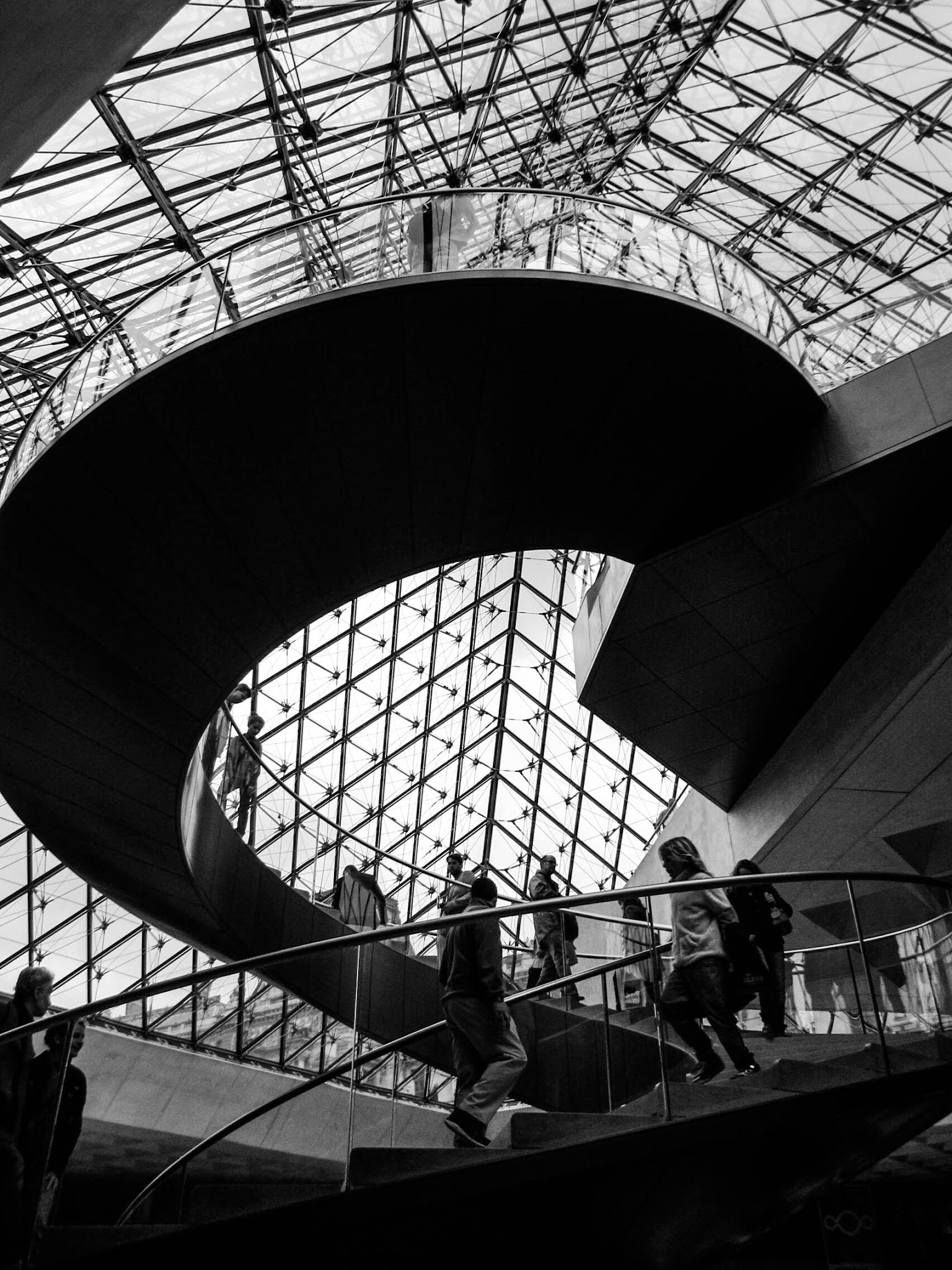 Canon PowerShot SD880 IS (Digital IXUS 870 IS / IXY Digital 920 IS) sample photo. Louvre photography