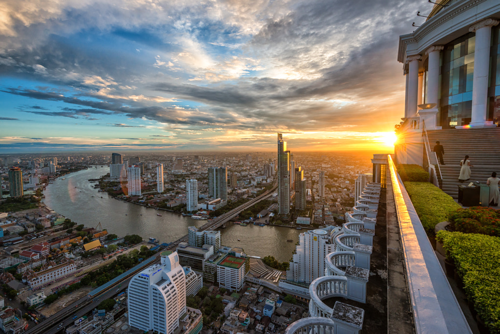 Bangkok Sunset State Tower by Dale Johnson on 500px.com