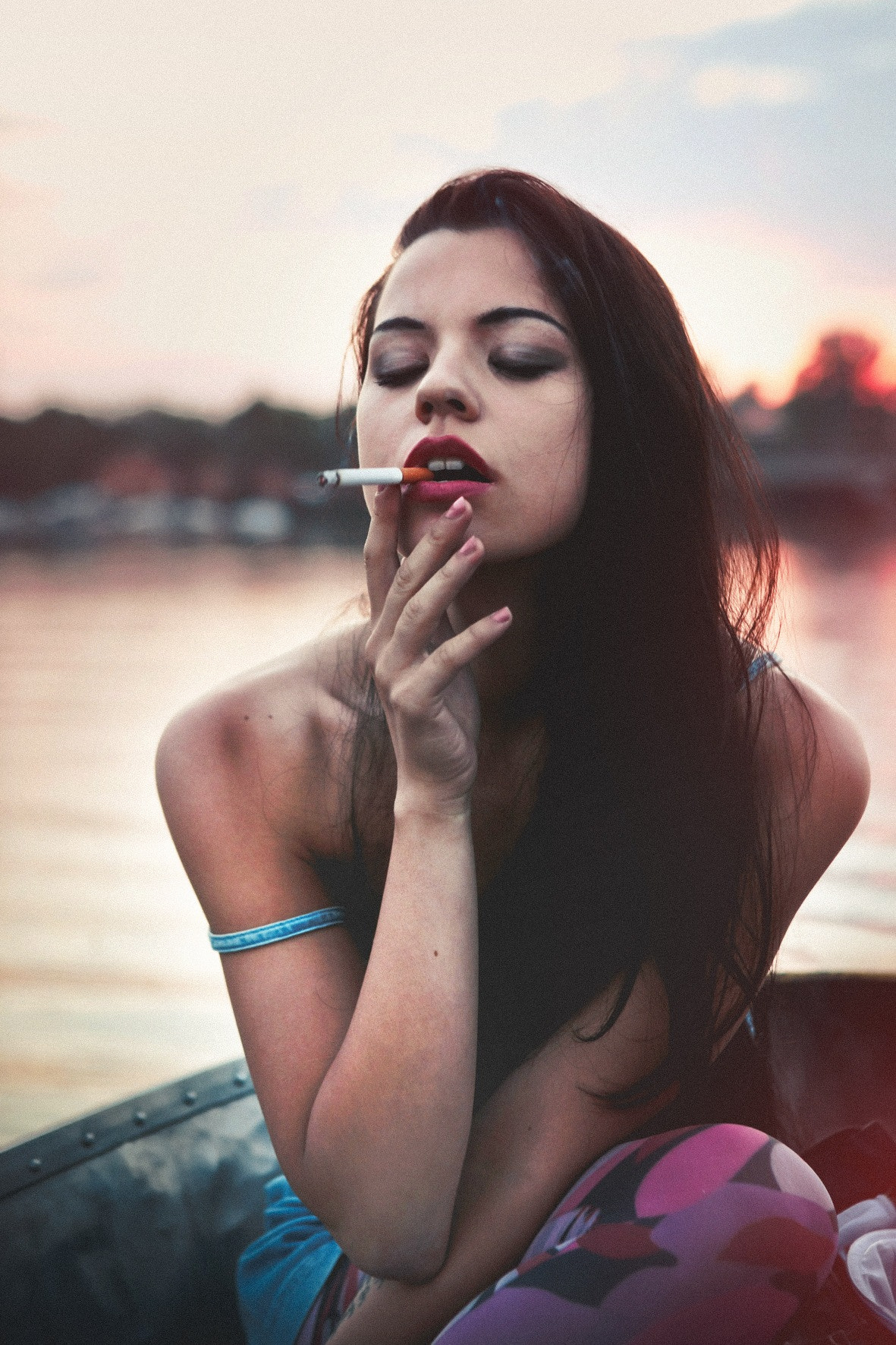 Smoking Girl By Ruslan Mingazir