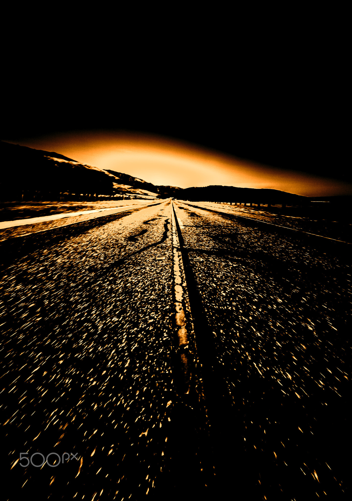 It's long way to the top(If you wanna rock roll)