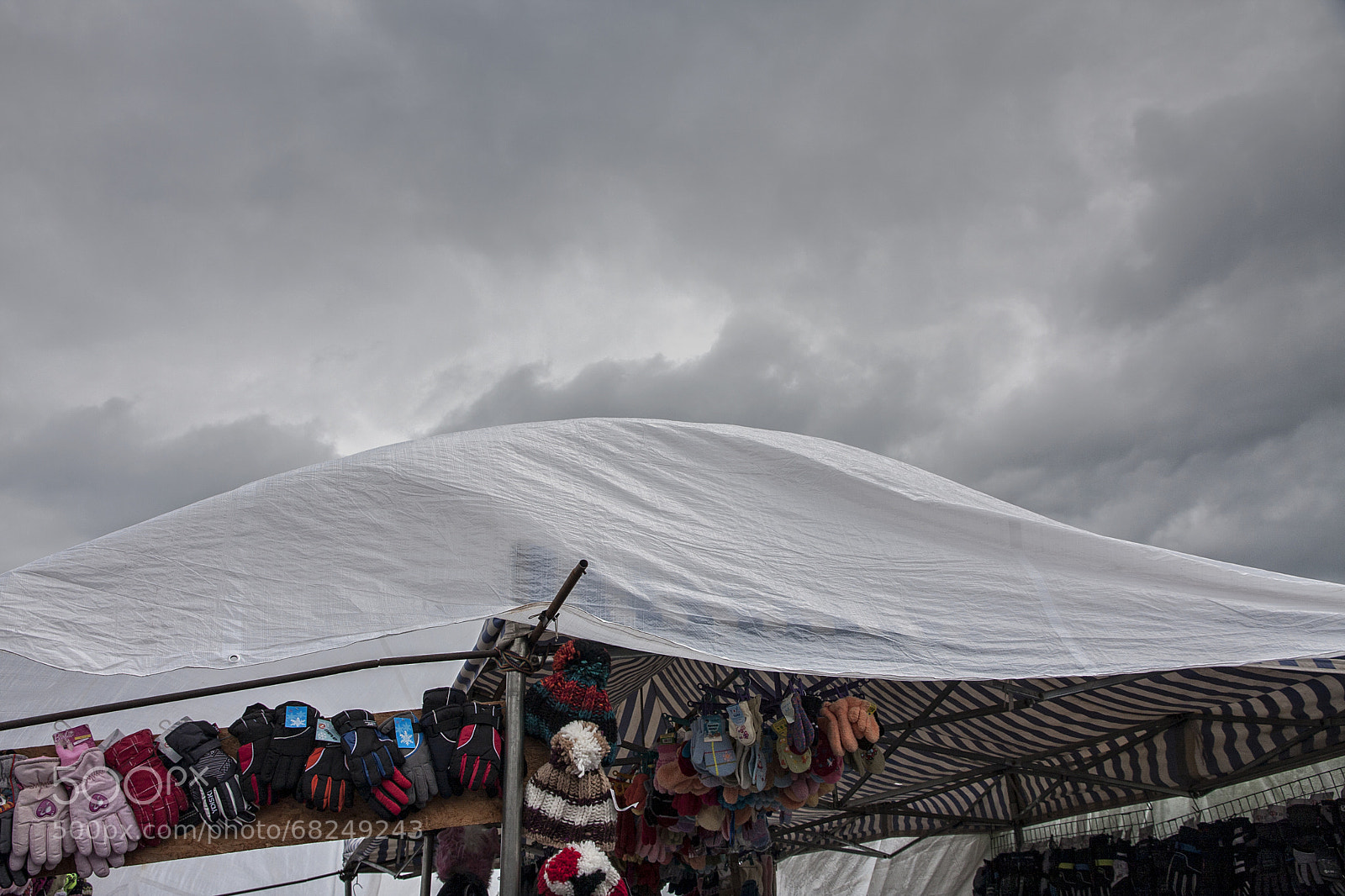 Canon EOS 40D sample photo. Buying in clouds photography