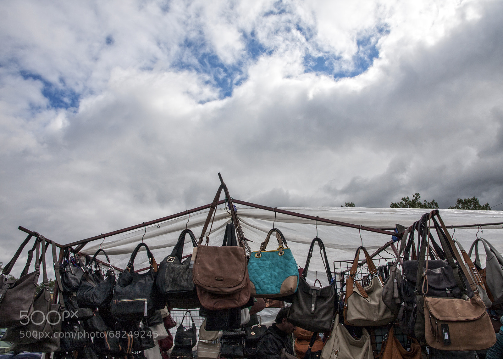 Canon EOS 40D sample photo. Buying in clouds photography