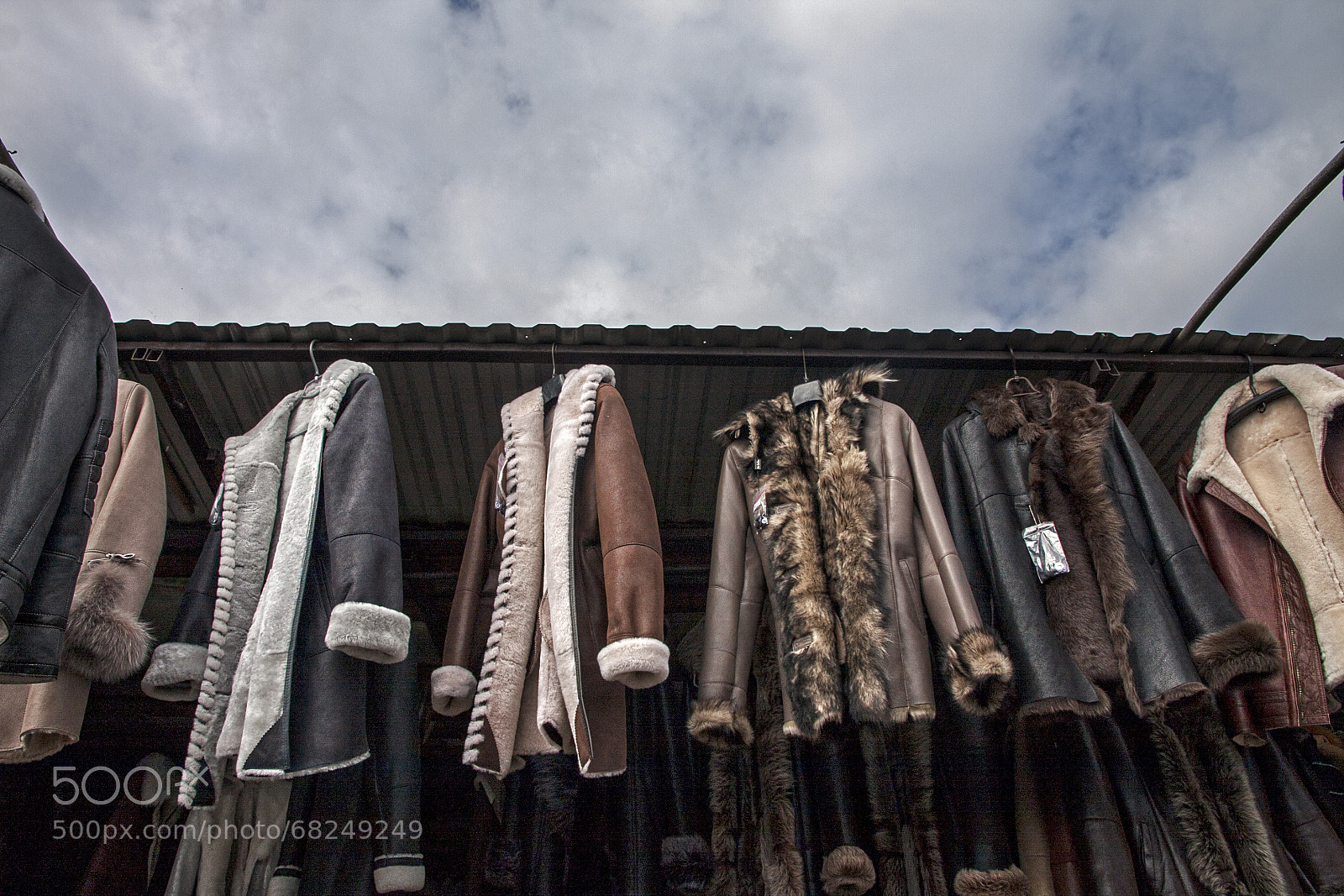 Canon EOS 40D sample photo. Buying in clouds photography