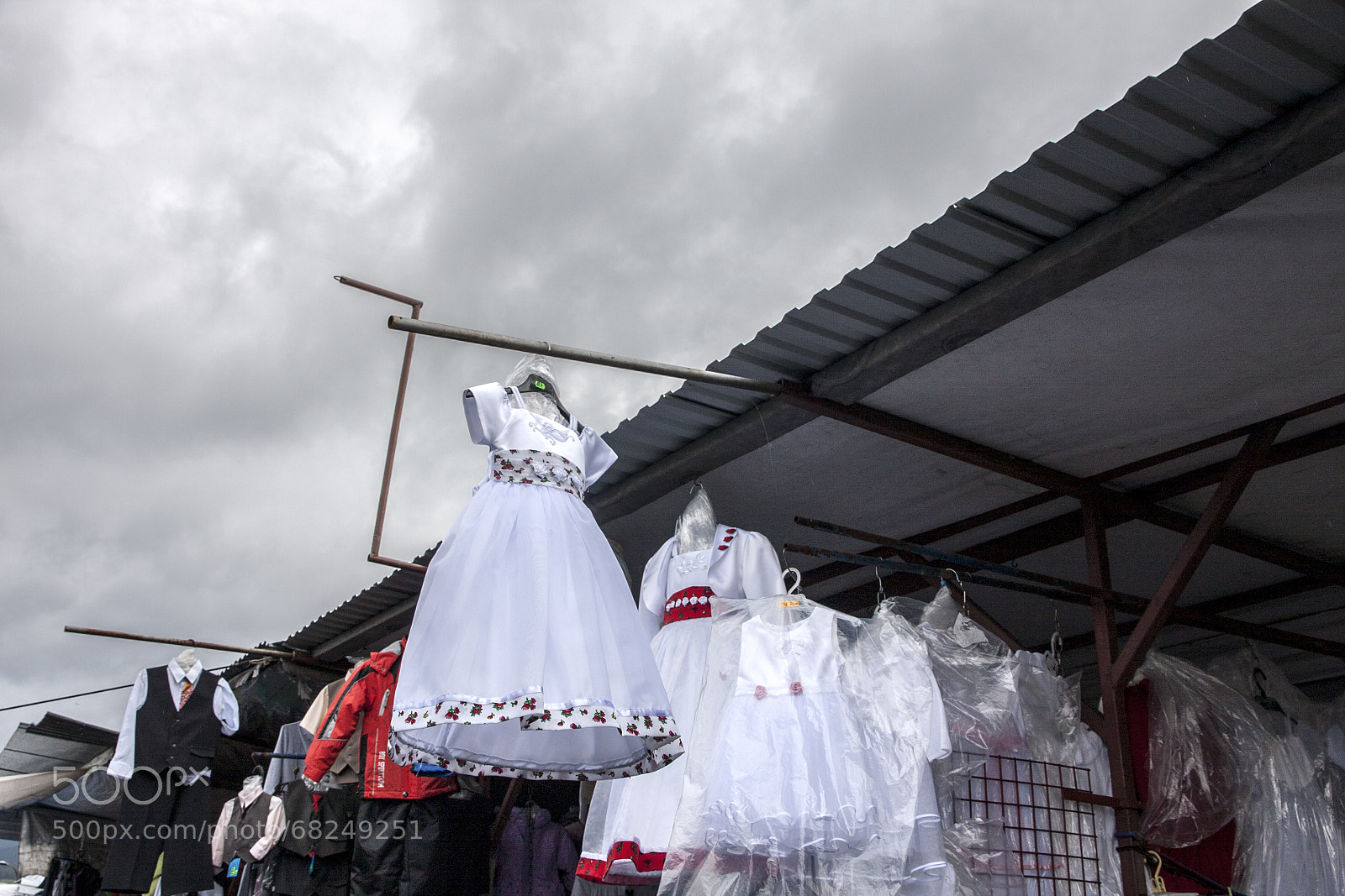 Canon EOS 40D sample photo. Buying in clouds photography