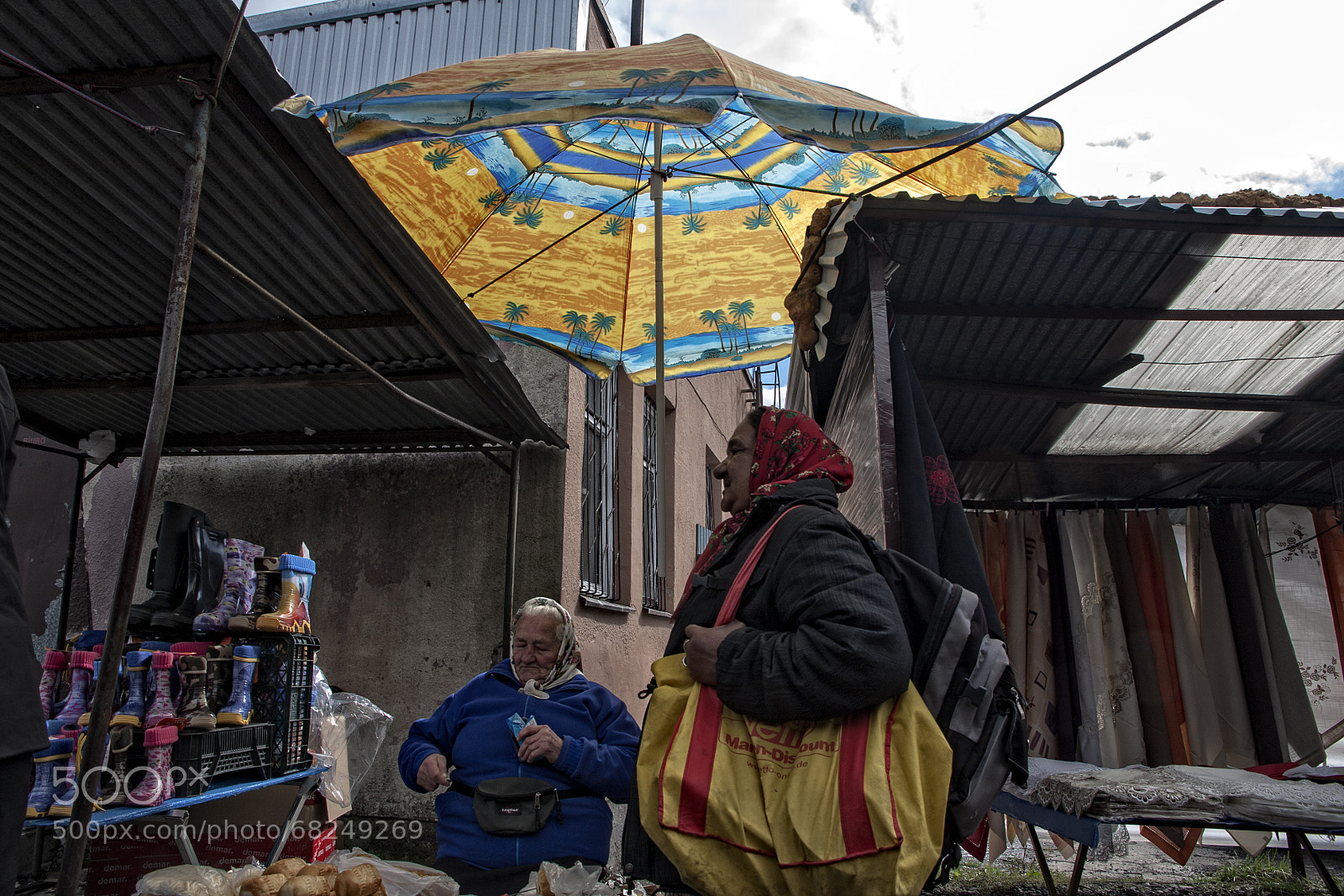 Canon EOS 40D sample photo. Buying in clouds photography