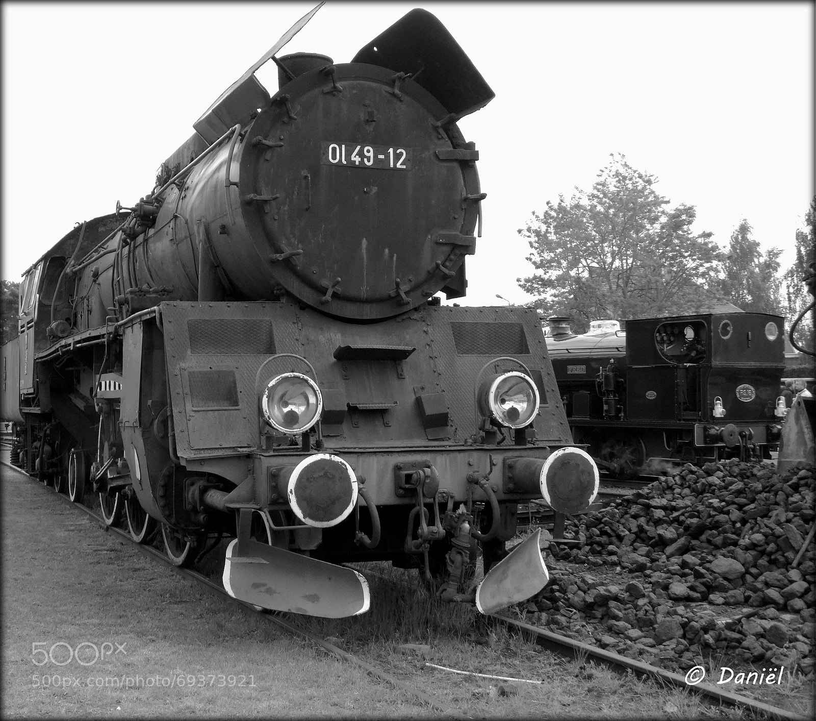 Sony Cyber-shot DSC-HX300 sample photo. Old energy ... .. . photography