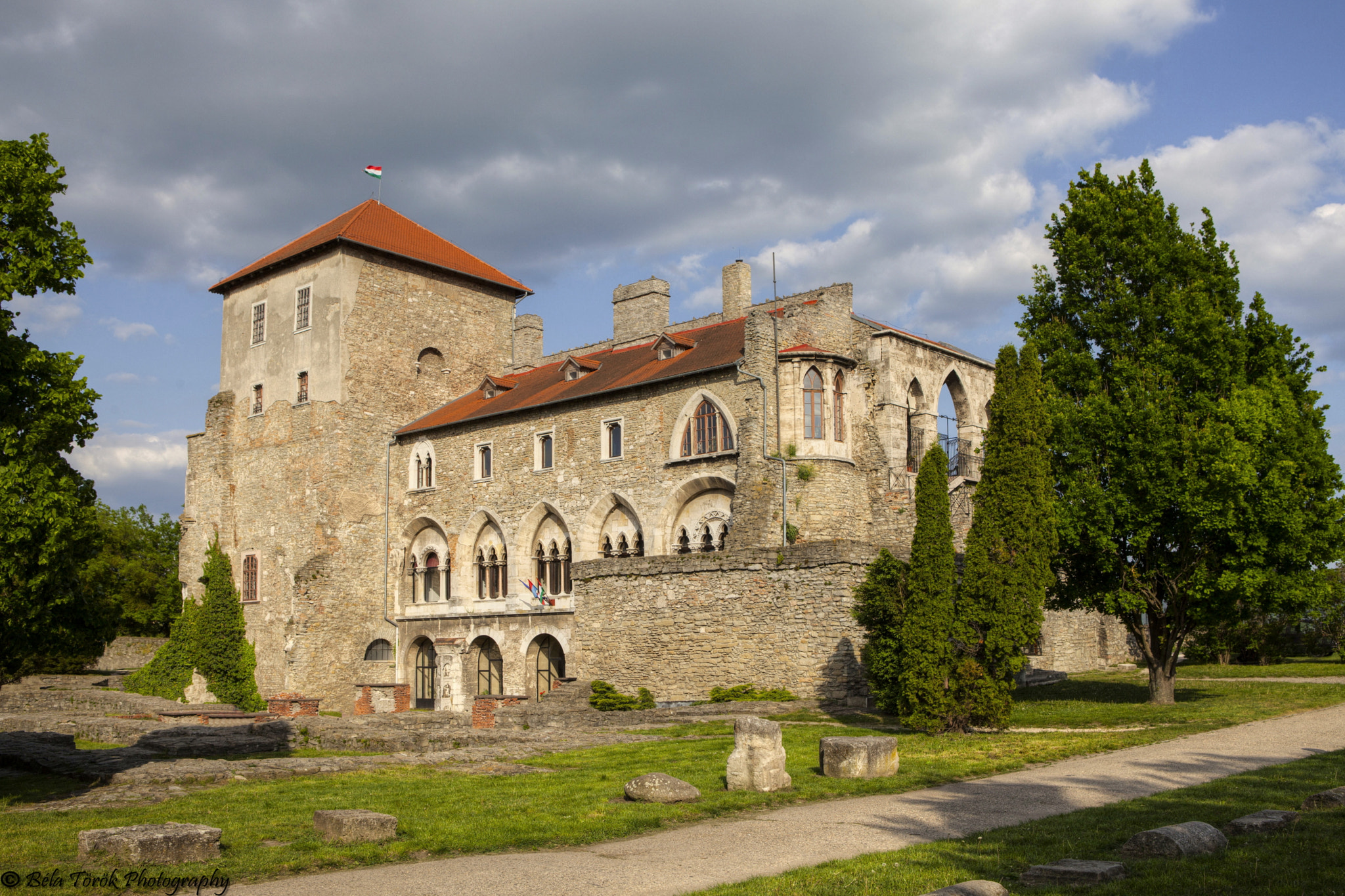 Tata Castle
