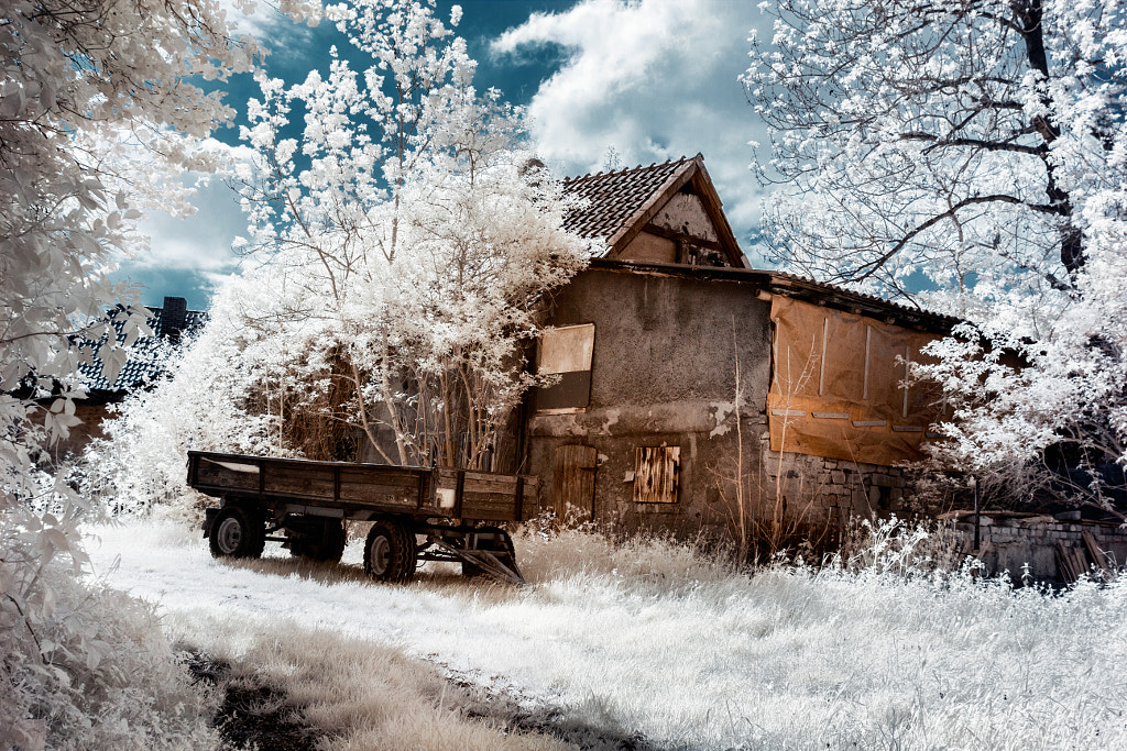 Rustic Barn by Sebastian Petersen on 500px.com
