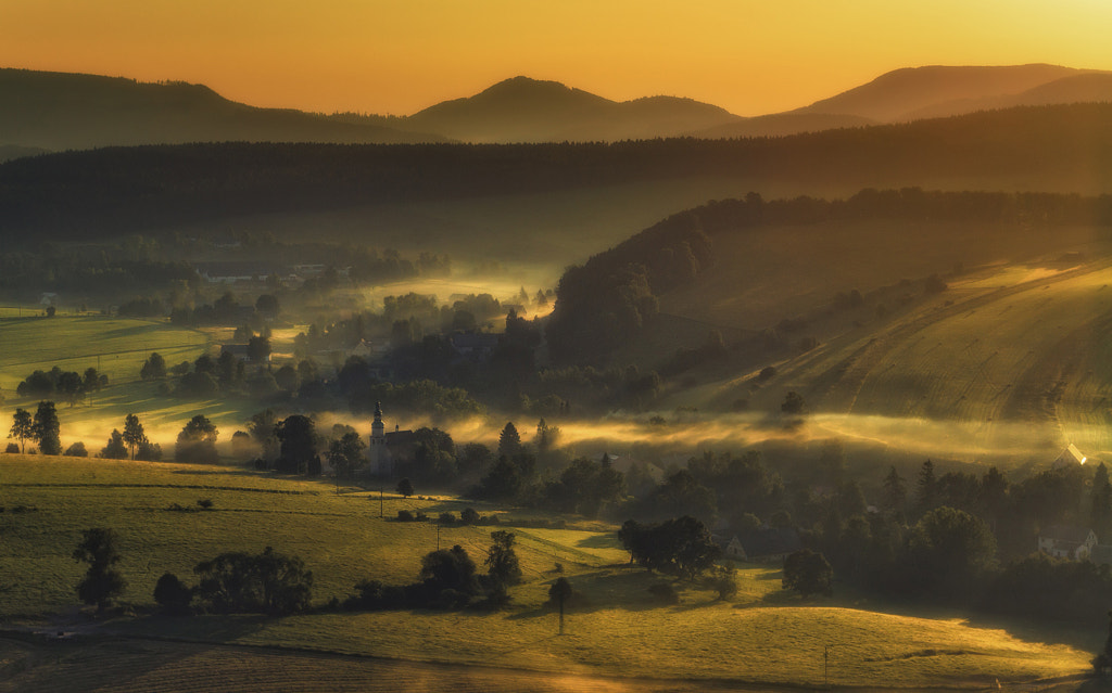 Morning valley by Paweł Uchorczak on 500px