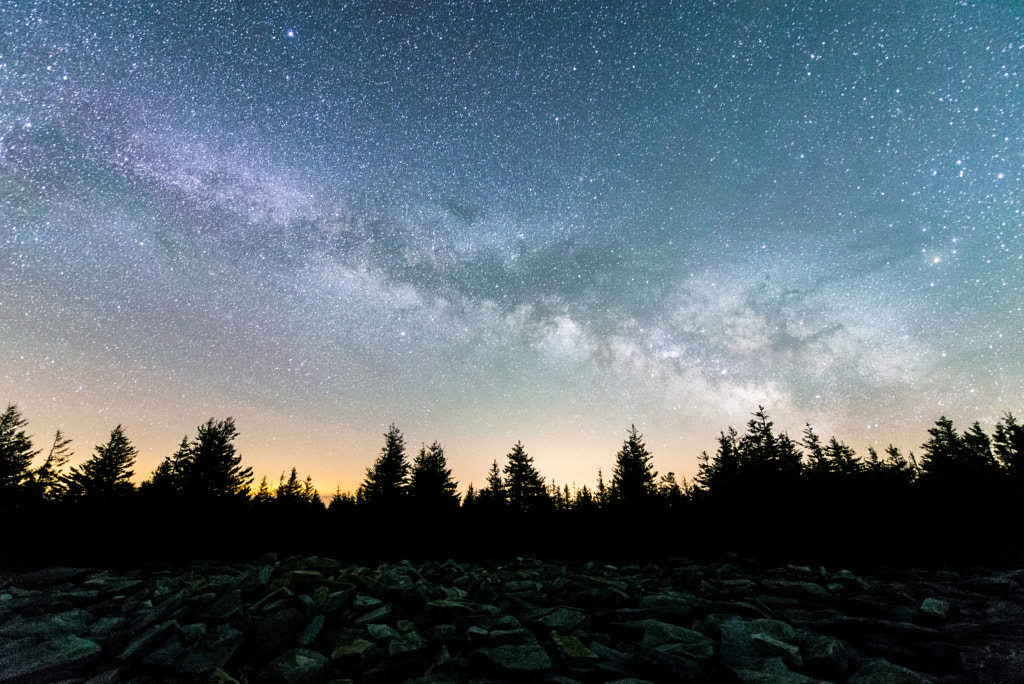 Milky Way Rise by Jon Beard on 500px.com