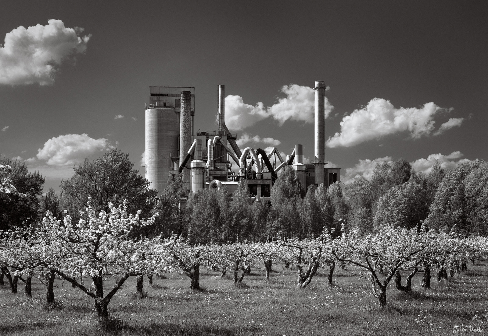 v2?sig=a865f33fc3ead2429c54330e1a1dd1c2a48500388ee56b3fbe1bb3620b744a75