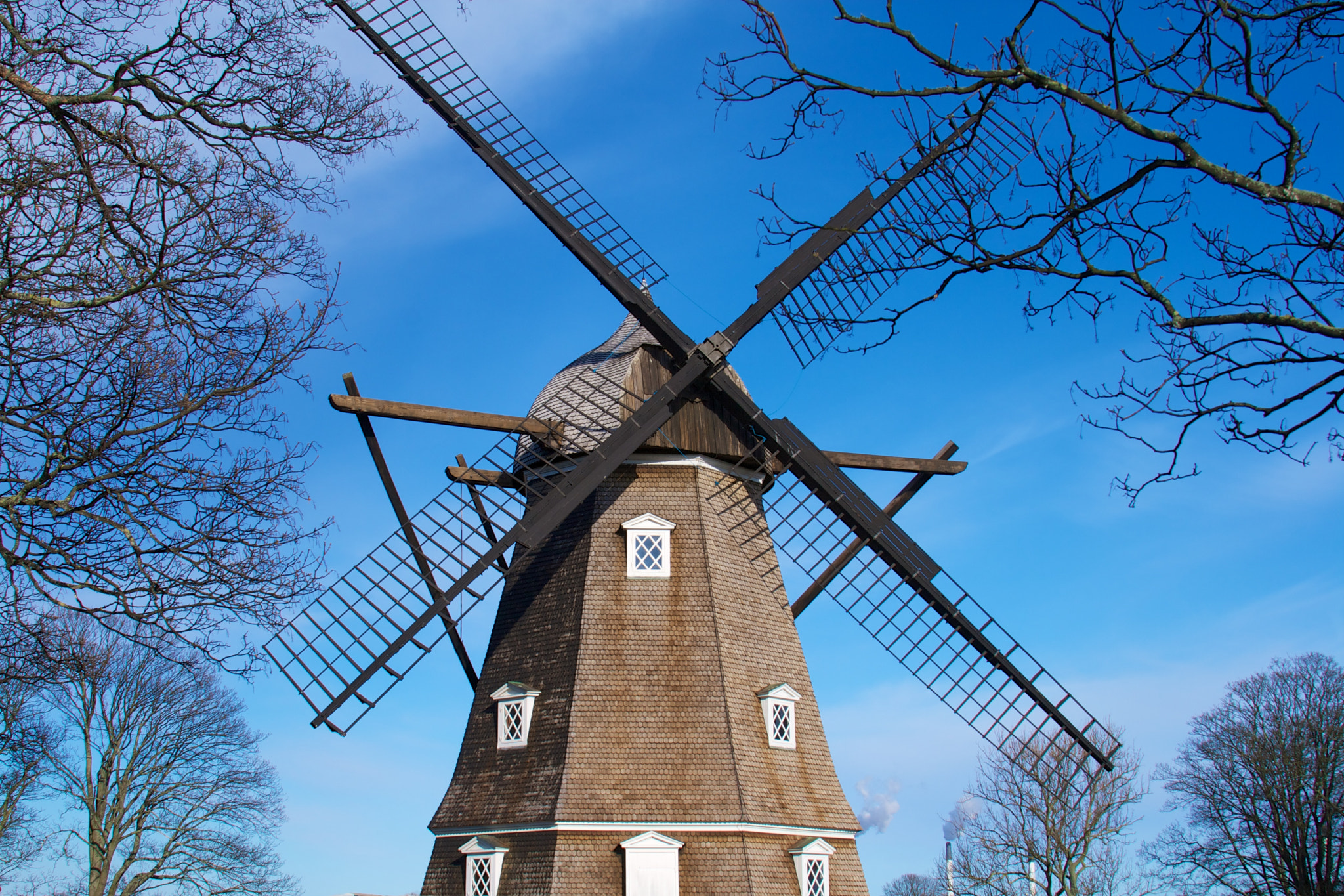 Canon EF 28-135mm F3.5-5.6 IS USM sample photo. Wind mill photography