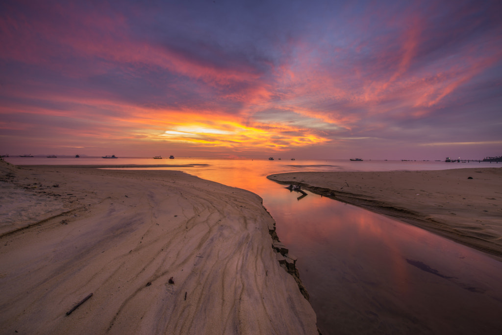 The Sunset of tioman island by Abdulrahman Al-Shehri on 500px.com