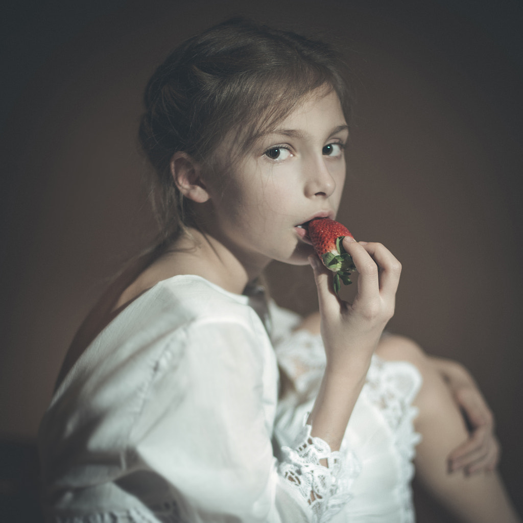 Strawberry by Irma Kanova on 500px.com