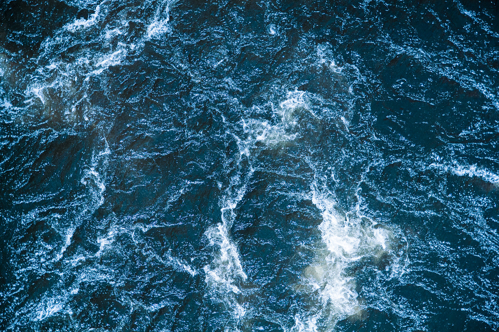 Water by Mikhail Falenkov on 500px.com