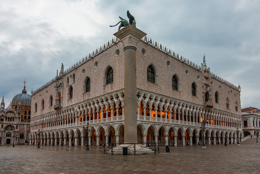 Photograph Palazzo Ducale by Jerry Lee on 500px