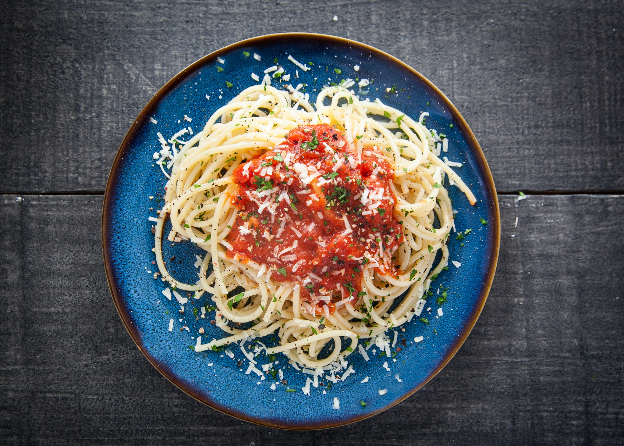 Spaghetti on Blue plate