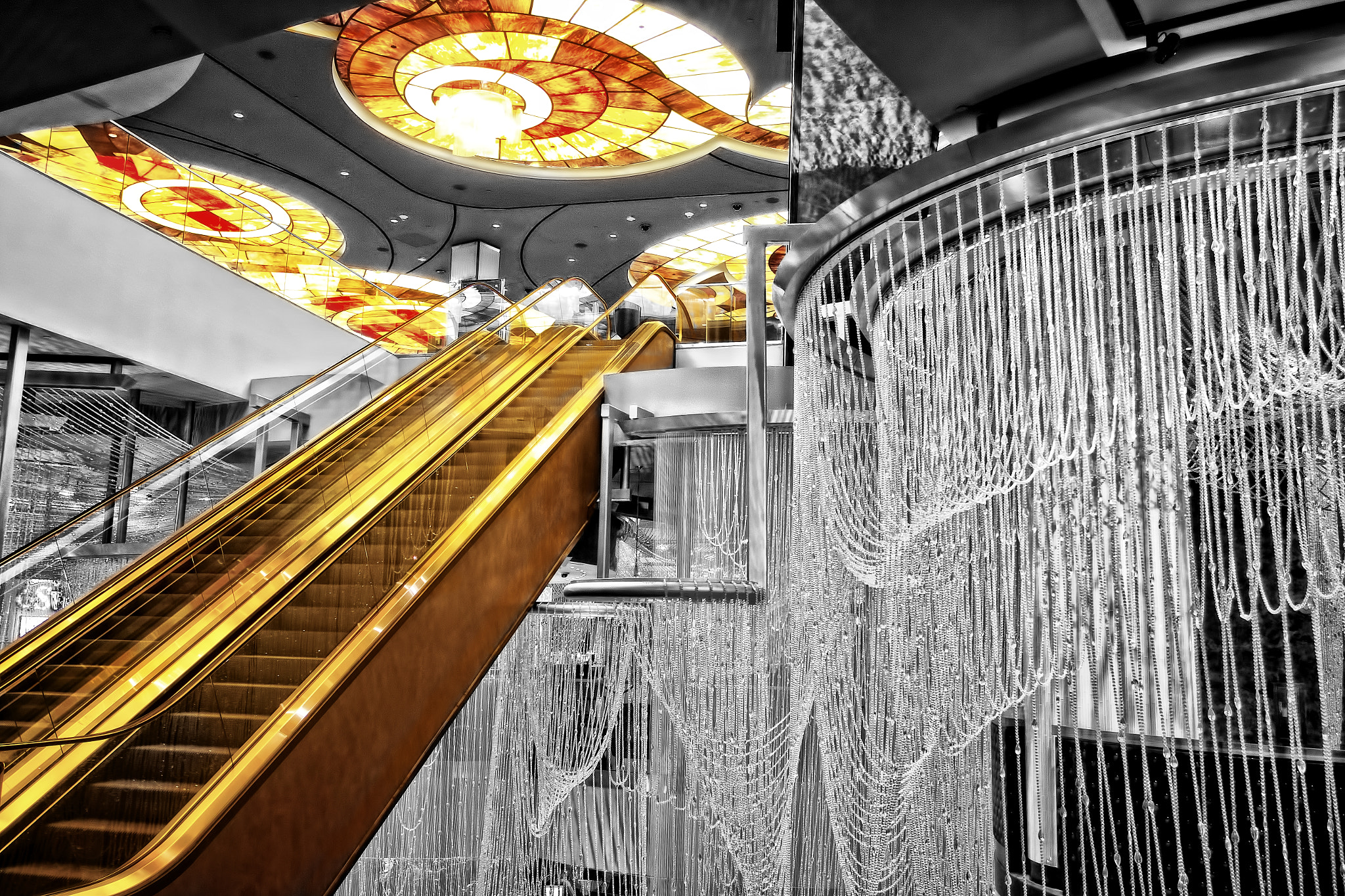 The Cosmopolitan Too