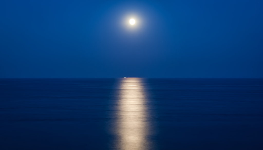 Plenilunio. - Cabo de Gata by Miguel Ángel Sánchez-Guerrero Ros on 500px.com