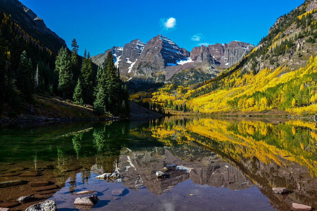 Maroon Bells during peak fall colors by Aaron Norris on 500px.com