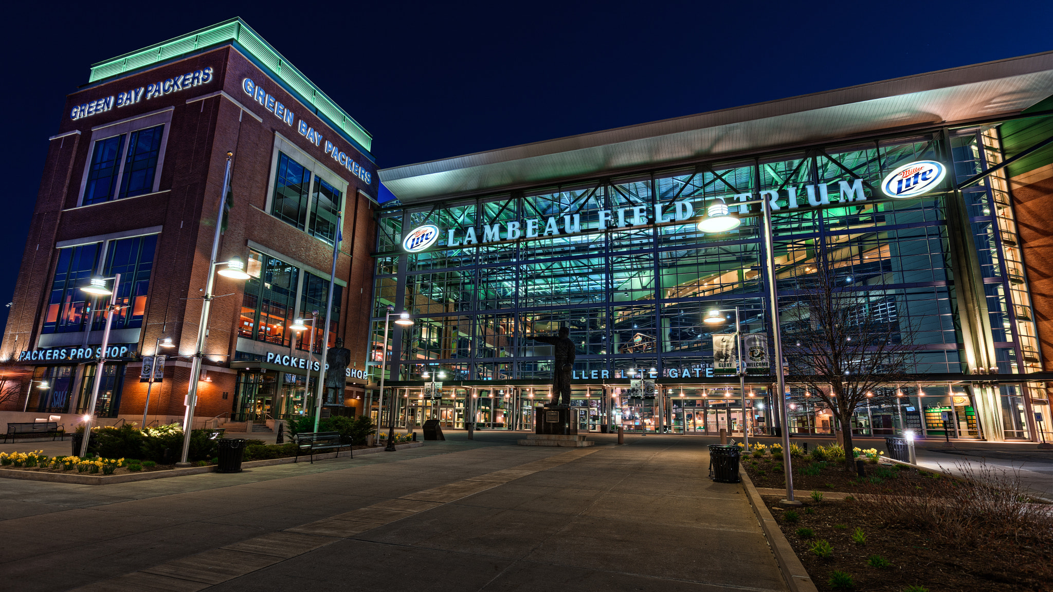 Lambeau Field Atrium by Brian Behling - Photo 7824723 / 500px