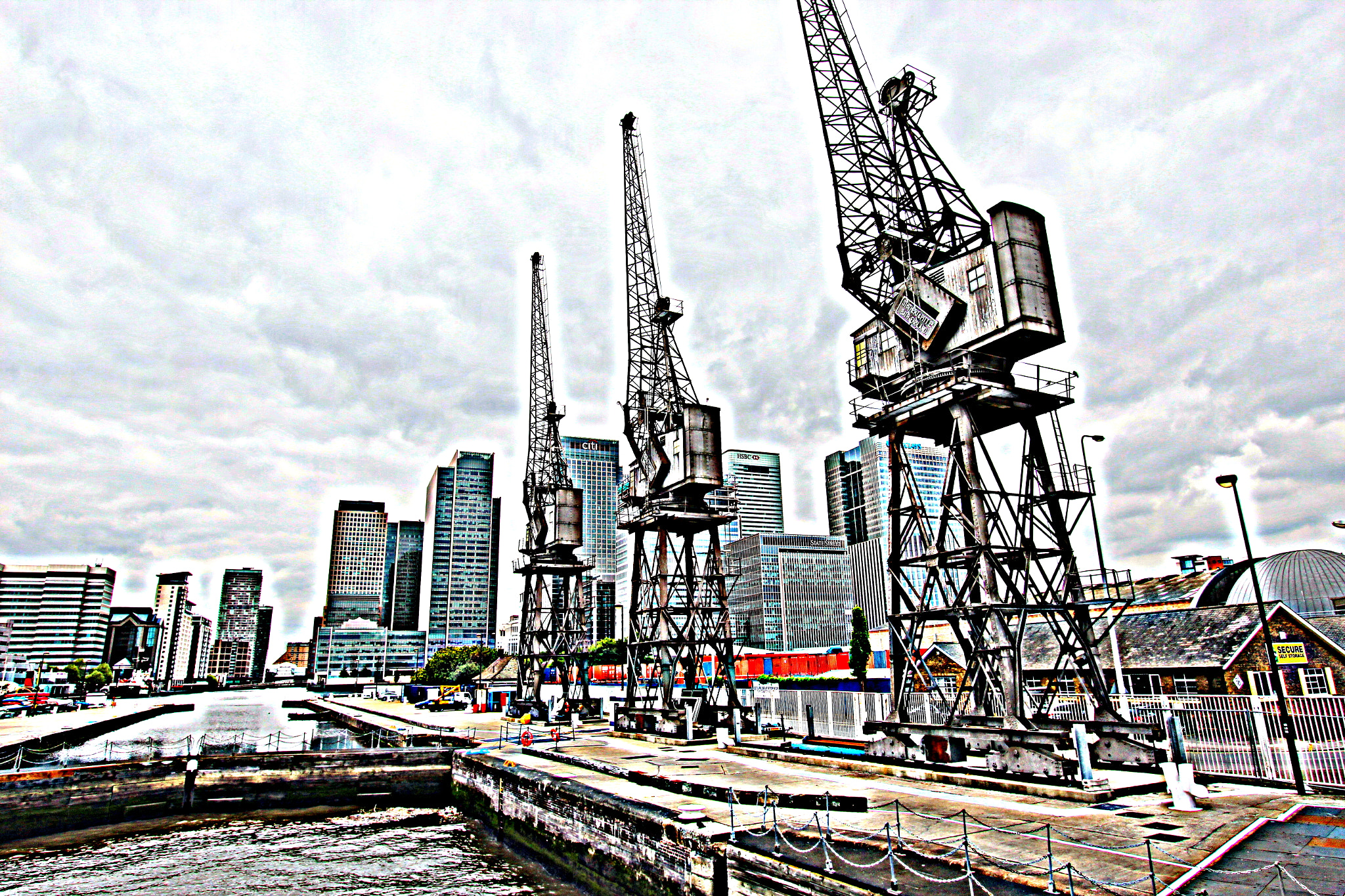 Canon EF-S 10-22mm F3.5-4.5 USM sample photo. Old and new docklands photography