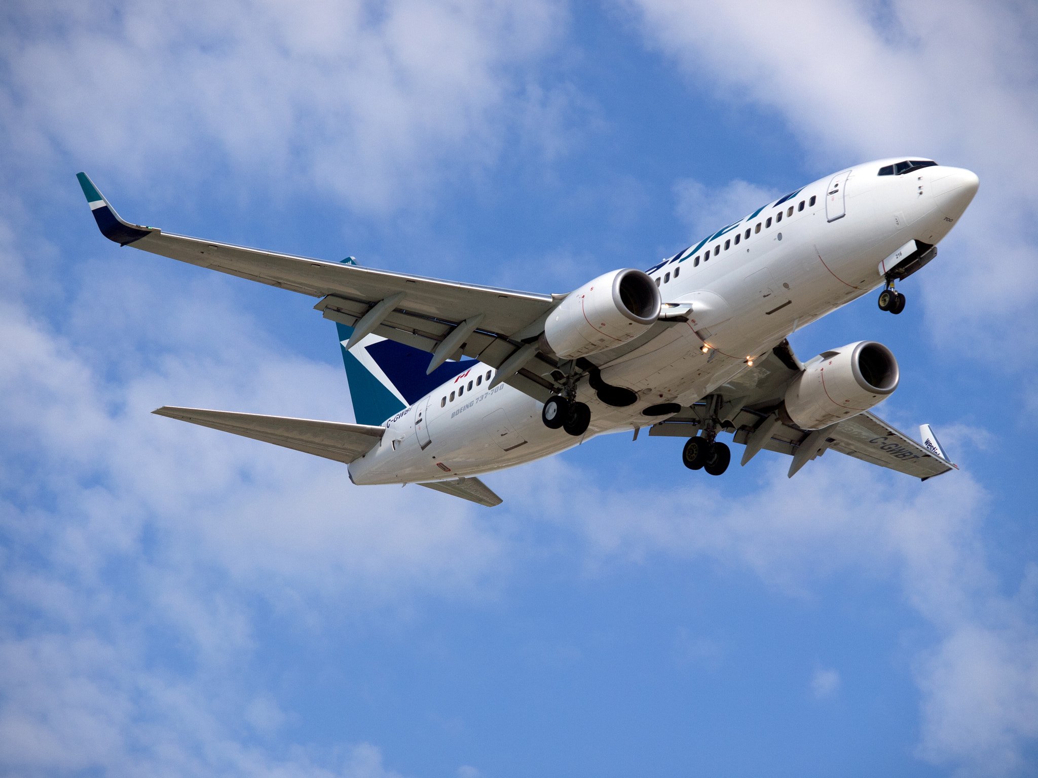 WestJet Boeing B-737-700