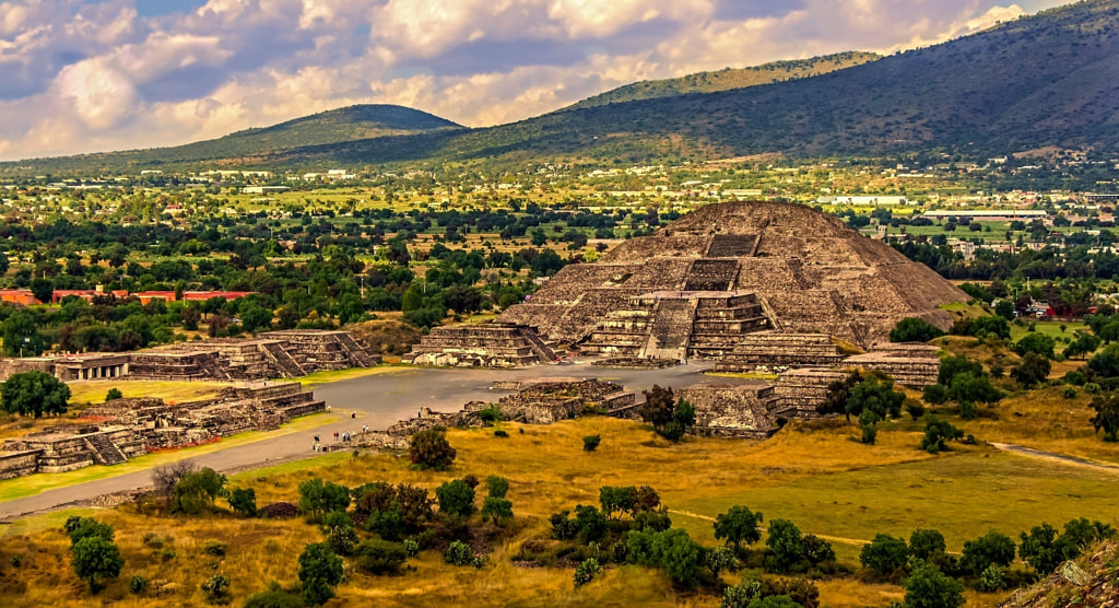 Photograph Teotihuacan Mexico by Lubomir Mihalik on 500px