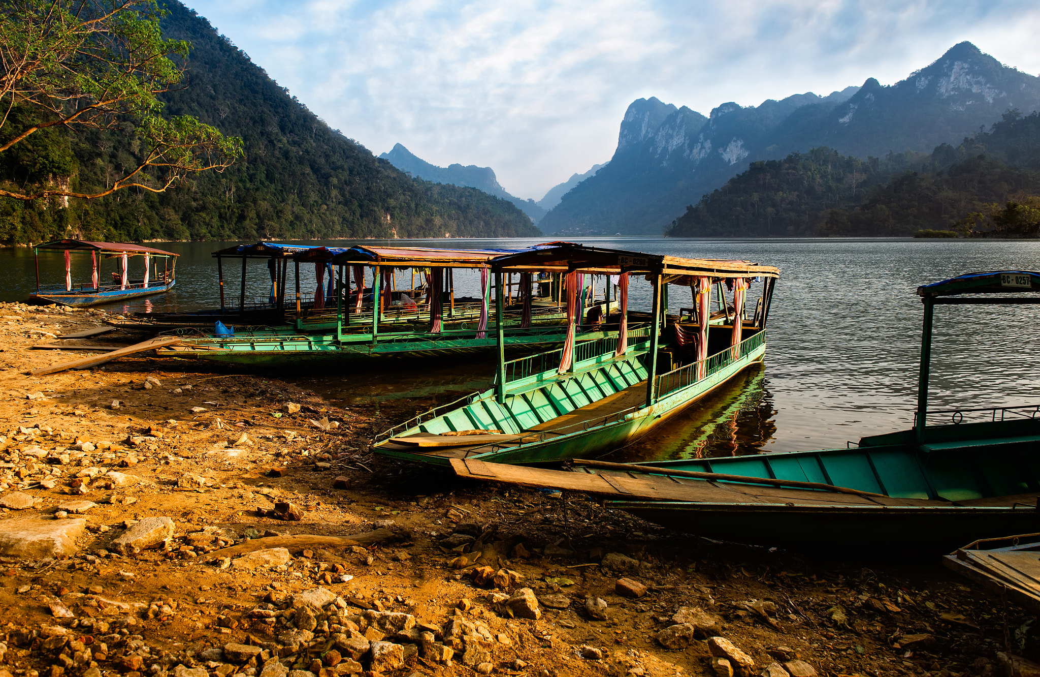 Hồ Ba Bể