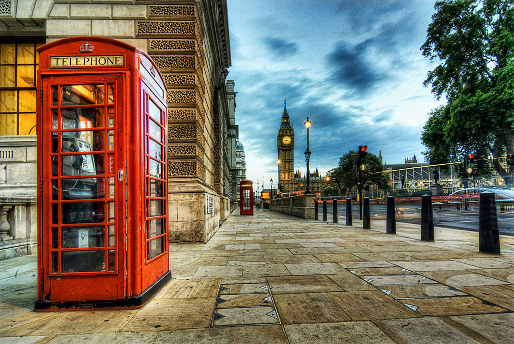 Photograph Red Telephone Booth near Big Ben by Amir Hussain on 500px